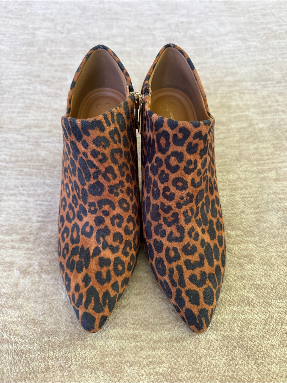 Jessica Simpson Leopard Print Pointed Toe Ankle Booties - Picture 2 of 9